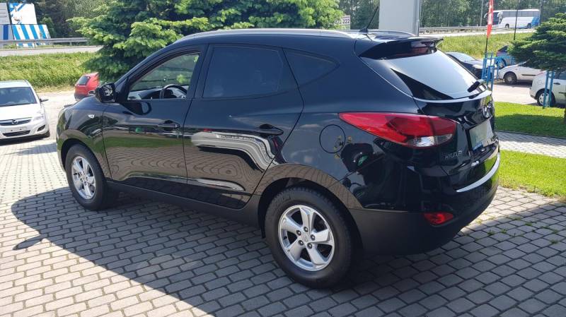 ox_hyundai-ix35-2012-2wd-1600-benzyna-135-km