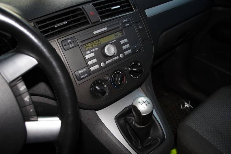 ox_ford-focus-c-max-16-tdci-90km-2007r
