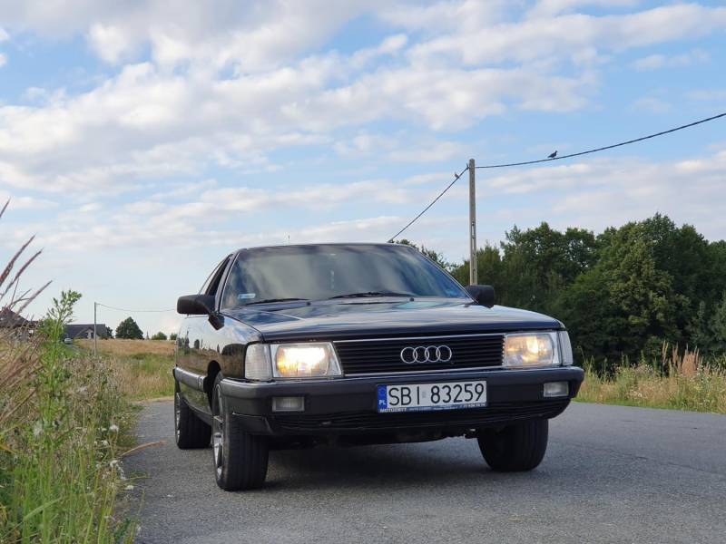 ox_audi-100-c3