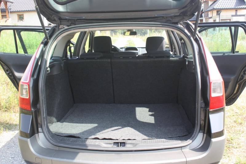 ox_sprzedam-megane-kombi-ii-comfort-authentique-2006