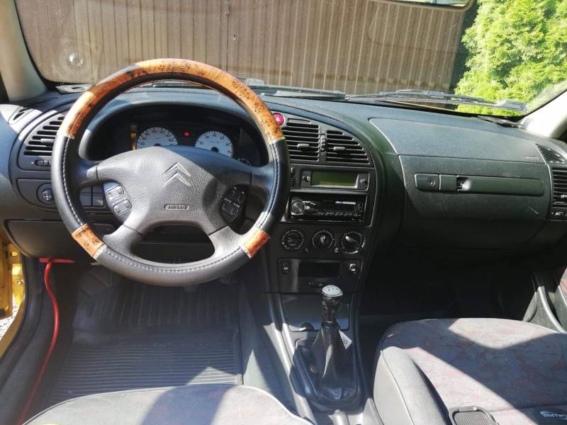 ox_citroen-xsara-16-bezyna-2001r