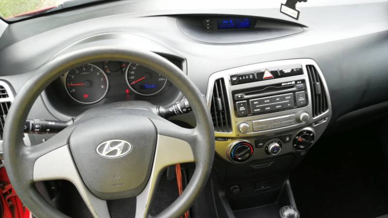 ox_hyundai-i20-krajowy-2013r-klimatyzacja-5-drzwi