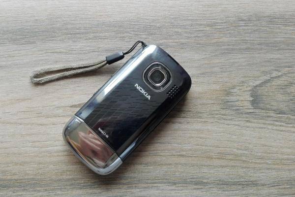 ox_nokia-c2-06