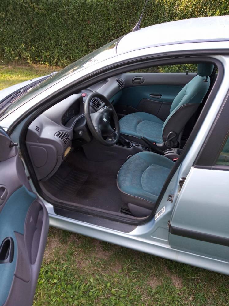 ox_peugeot-206-2000r-14-benzyna-gaz