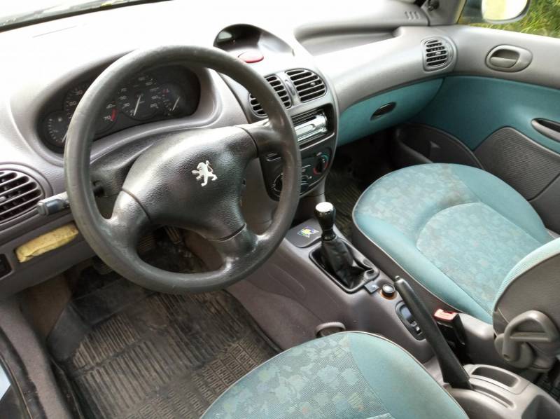 ox_peugeot-206-2000r-14-benzyna-gaz