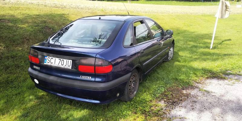 ox_sprzedam-renault-laguna-18-benzyna-lpg