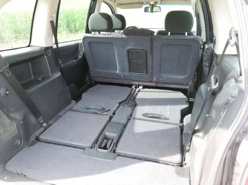 ox_opel-zafira-20dti-7-miejsc-2001r