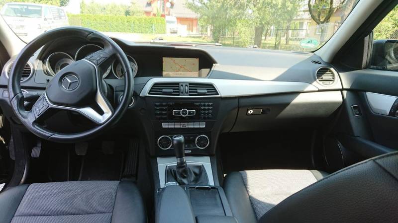ox_mercedes-avangarde-c-klasa-lift-2011r