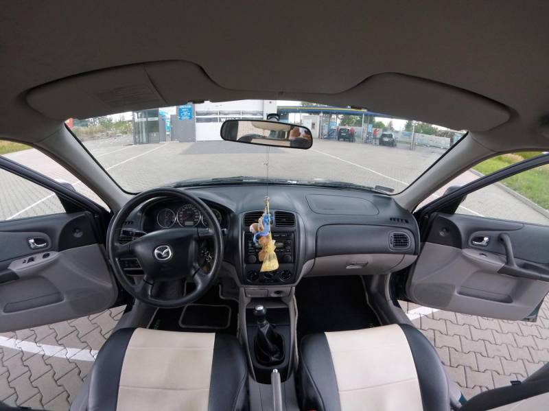 ox_mazda-323f-bj-20-ditd-2001
