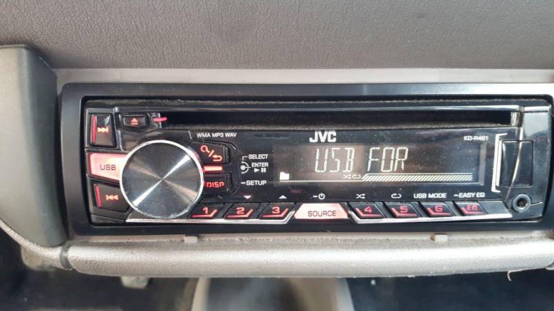 ox_radioodtwrzacz-cd-mp3-z-usb-oraz-aux-firmy-jvc-stan-idealny