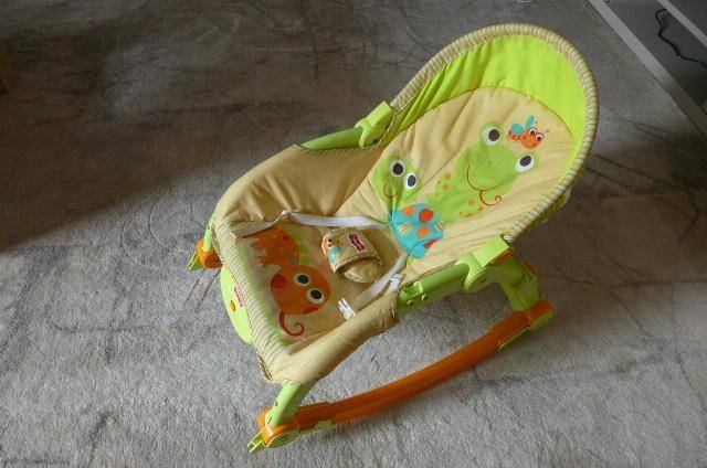 ox_fisher-price-lezaczek-bujaczek-fotelik-3w1-zaba-0-18kg-wibracja