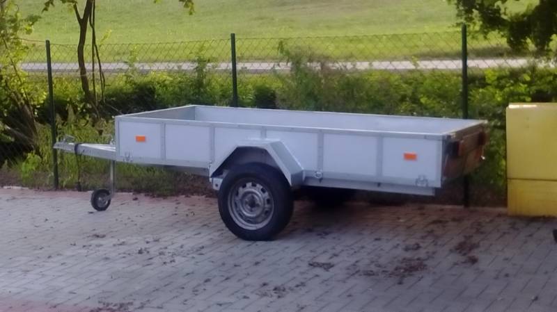 ox_wypozycze-podnosnik-do-plyt-gk-osb-zageszczarke-przyczepe