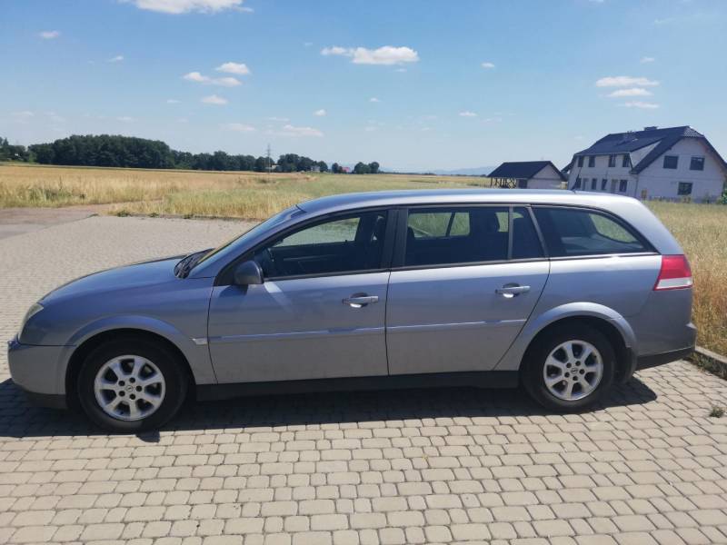 ox_opel-vectra-c-kombi-19cdti-8v-120km-xenon-2005rmozliwa-zamiana