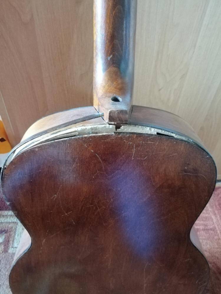ox_gitara-akustyczna-rosyjska-do-renowacji