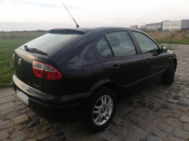 ox_seat-leon-16-16v-2002r-klima