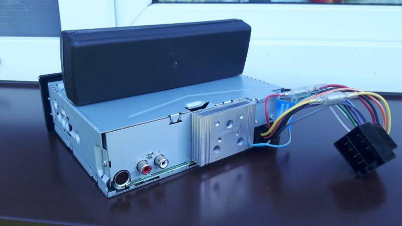 ox_radioodtwrzacz-cd-mp3-z-usb-oraz-aux-firmy-jvc-stan-idealny