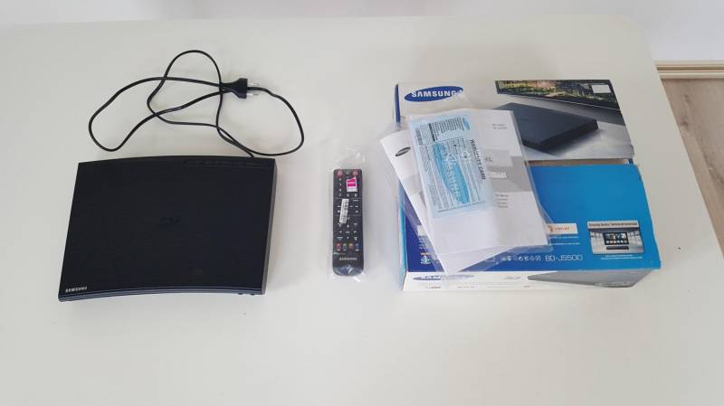 ox_odtwarzacz-blu-ray-samsung-bd-j5500