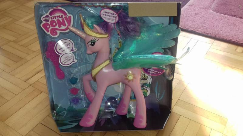 ox_ksiezniczka-celestia-my-little-pony-swiecace-skrzydla