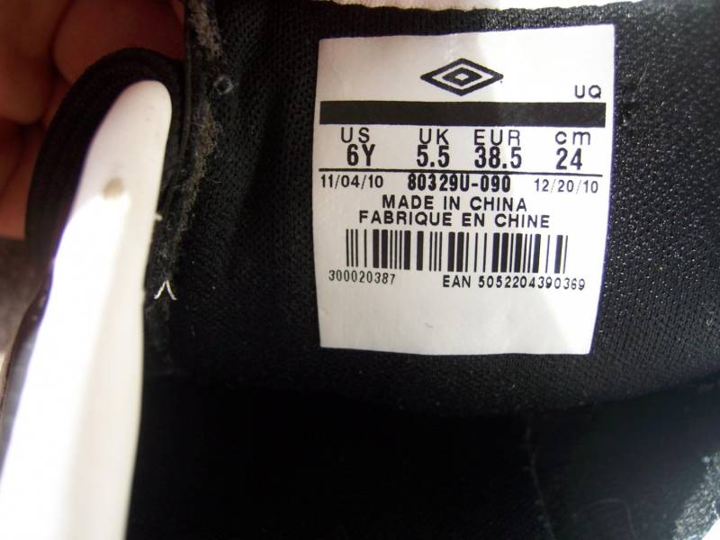 ox_buty-chlopiece-turfy-firmy-umbro-rozm385-24cm