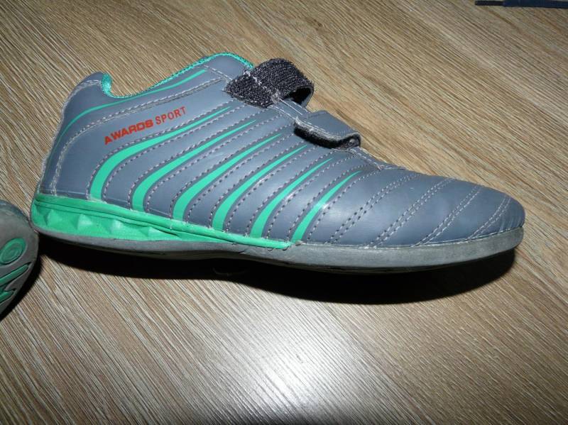 ox_sprzedam-adidasy-chlopiece-w-rozmiarze-36