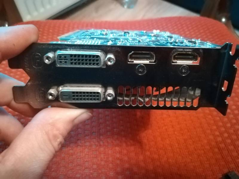 ox_karta-graficzna-gtx-750ti-mocna