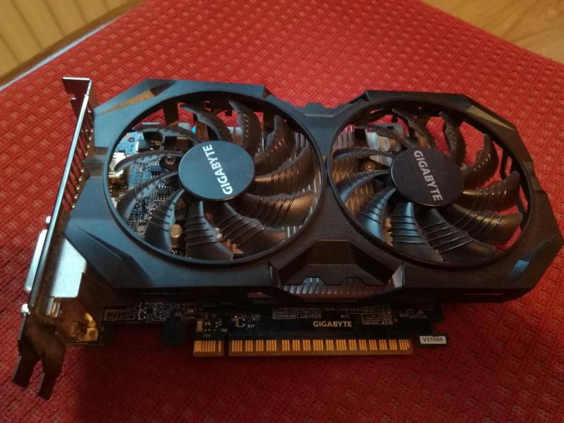 ox_karta-graficzna-gtx-750ti-mocna