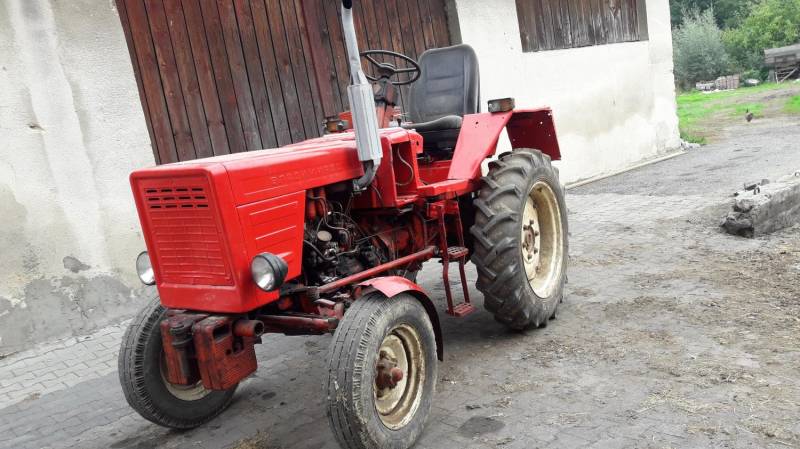 ox_ciagnik-rolniczy-wladimirec-t-25-rok-1987-rusek-zarejestrowany-i-opl