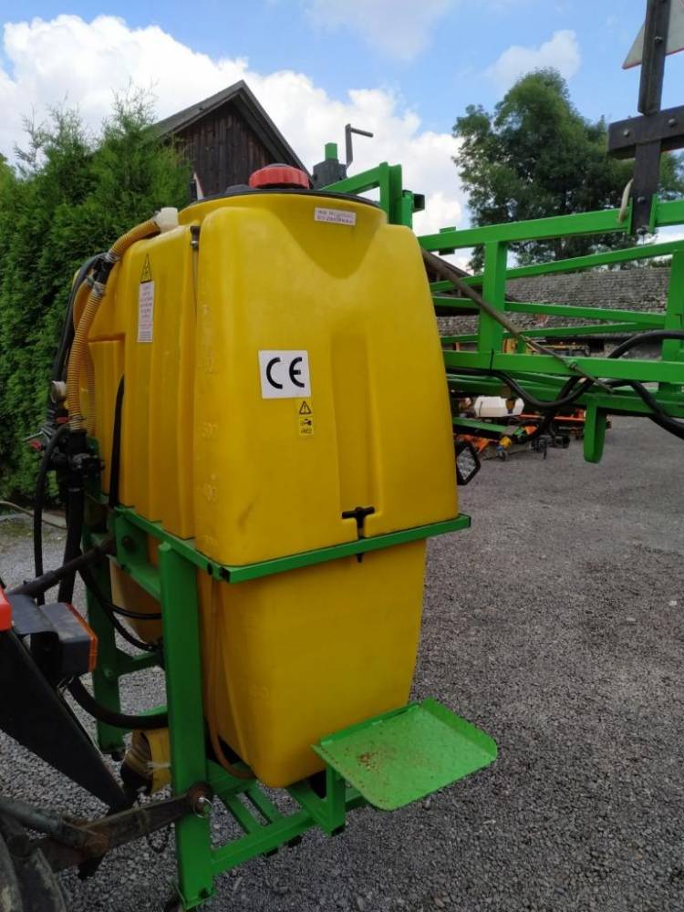 ox_opryskiwacz-zawieszany-skotarek-600l-belka-12m-bury-tad-len-krukowiak