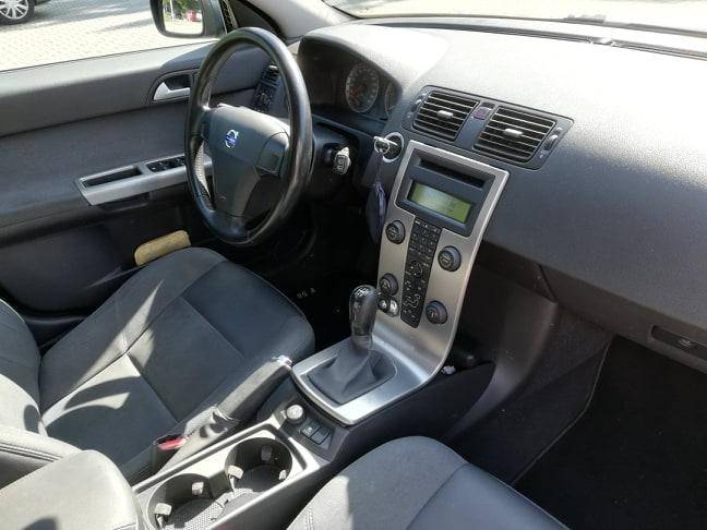 ox_volvo-v50-16d-2004