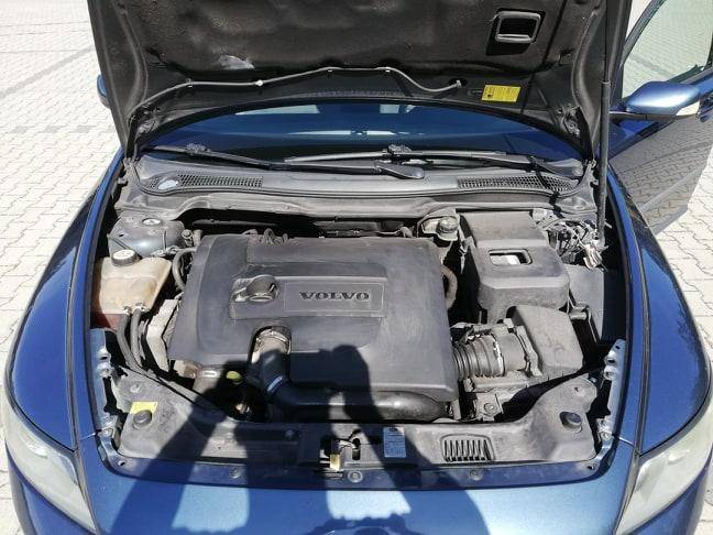 ox_volvo-v50-16d-2004