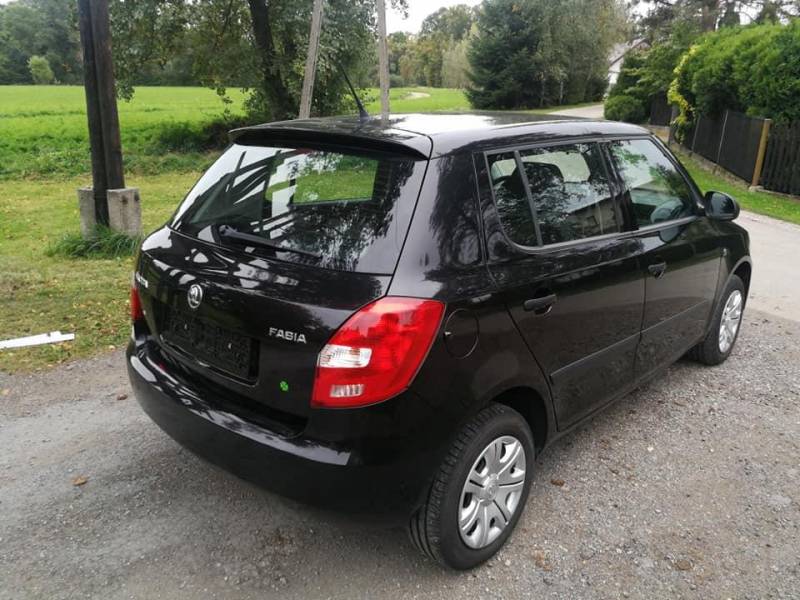 ox_skoda-fabia-14-benzyna-2013r-klima-nowe-opony-rozrzad