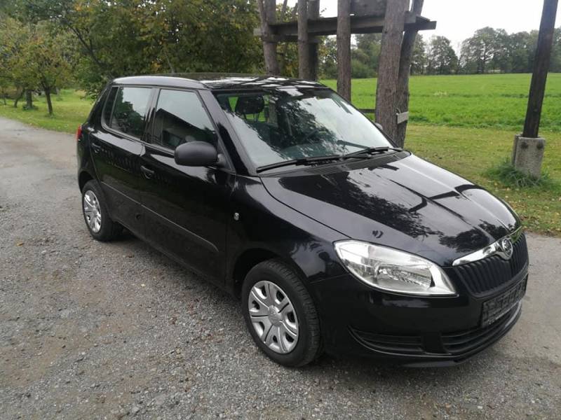 ox_skoda-fabia-14-benzyna-2013r-klima-nowe-opony-rozrzad