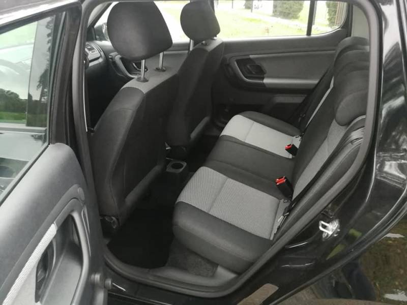 ox_skoda-fabia-14-benzyna-2013r-klima-nowe-opony-rozrzad