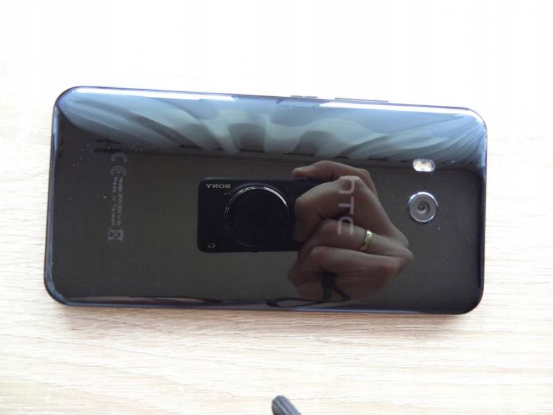 ox_htc-u11-dual-sim-stan-idealny-jak-nowy-gwarancja