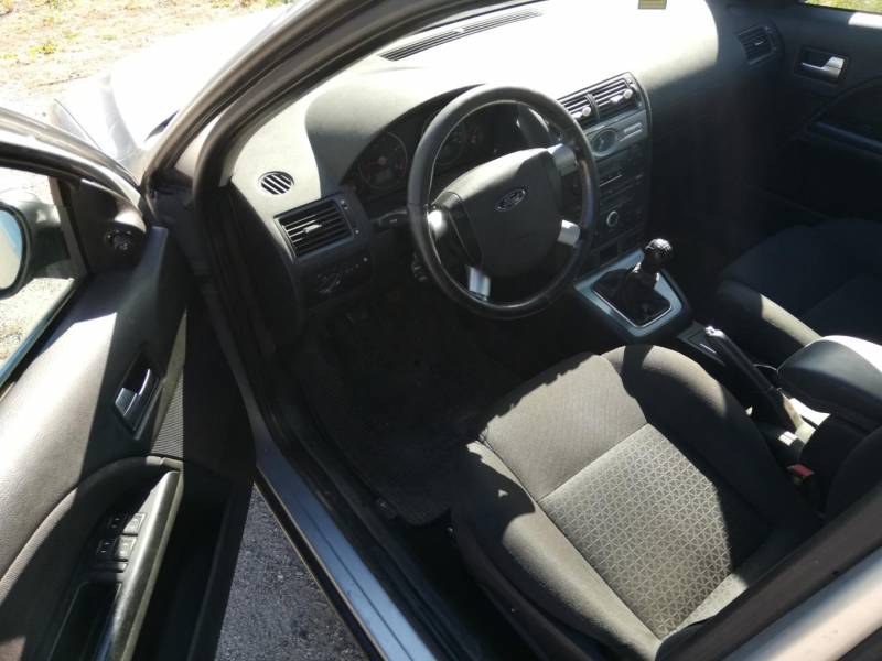 ox_ford-mondeo-lift-mk3-20-tdci-130km-6-biegow-200304r