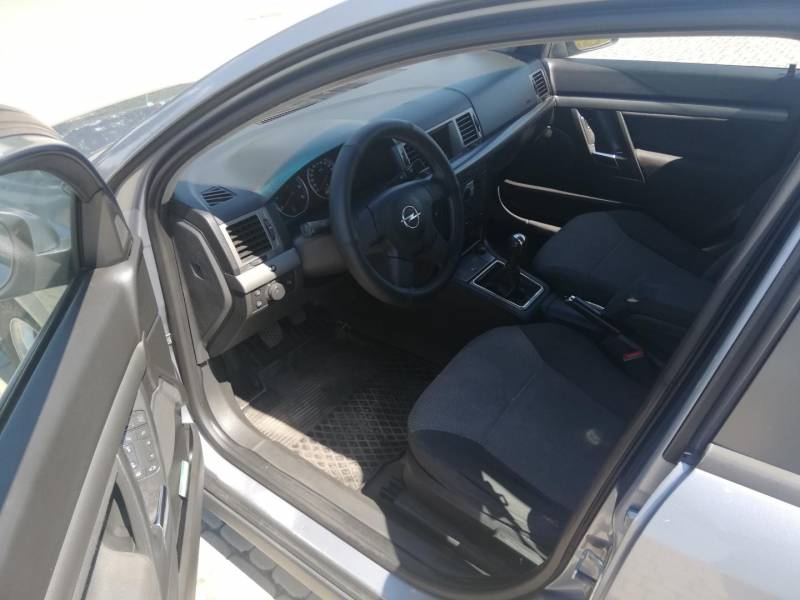 ox_opel-vectra-c-kombi-19cdti-120km-2005rzamiana