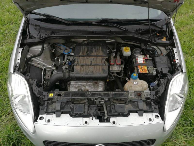 ox_fiat-grande-punto-12-benzyna-2012r-klima-5-drzwi