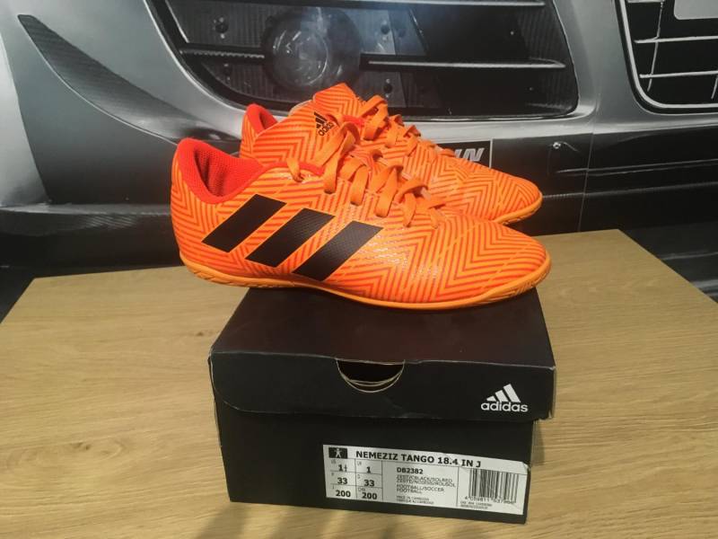 ox_buty-adidas-nemeziz-tango-halowki