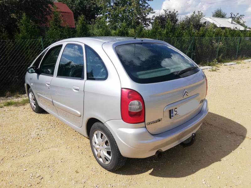 ox_citroen-xsara-picasso-20hdi-90km-2004r173tyskmbezwypadkowy