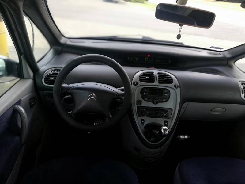 ox_citroen-xsara-picasso-20hdi-90km-2004r173tyskmbezwypadkowy