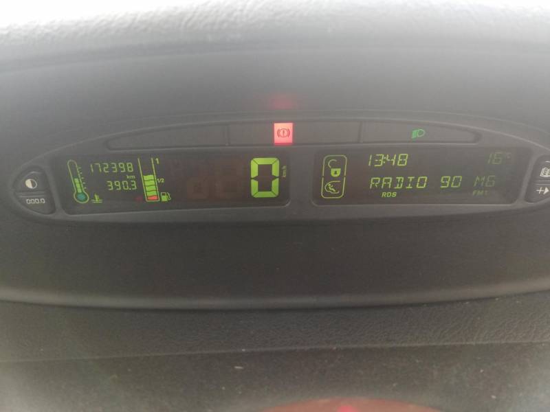 ox_citroen-xsara-picasso-20hdi-90km-2004r173tyskmbezwypadkowy
