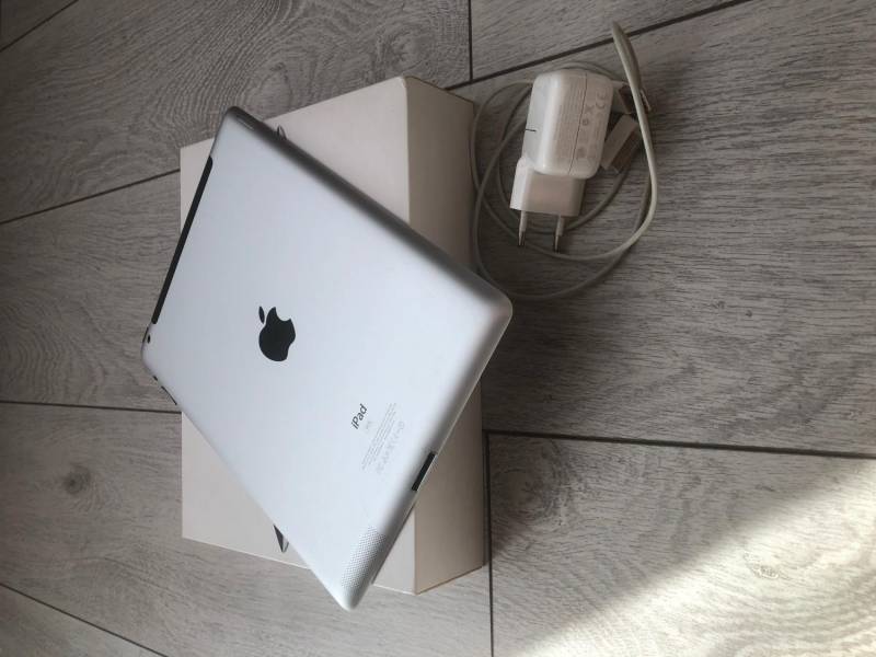 ox_apple-ipad-2-16gb-3g-a1396-space-gray-wifi-black-polska-bez-blokad