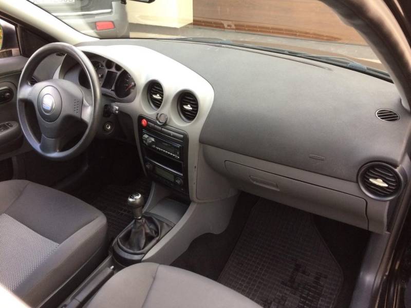 ox_seat-ibiza-14-benzyna-klimatronik-tempomat-2006-rok-benzyna