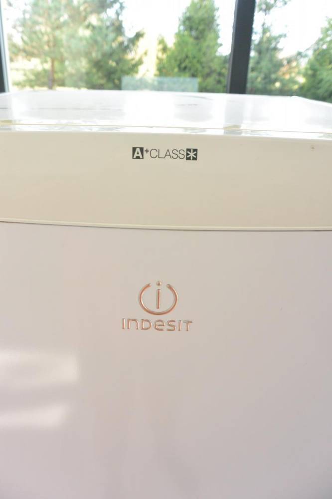 ox_lodowka-indesit-a