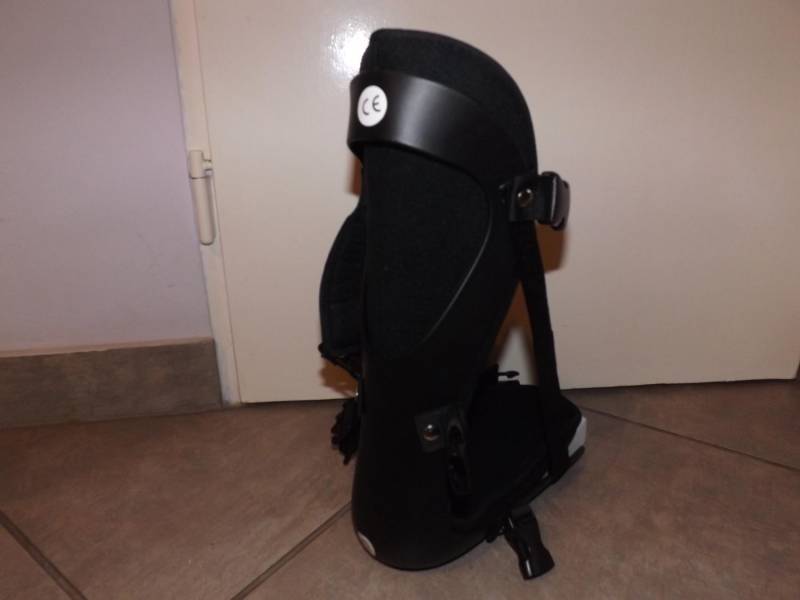 ox_orteza-stopy-stabilizator-szyna-pooperacyjna-but