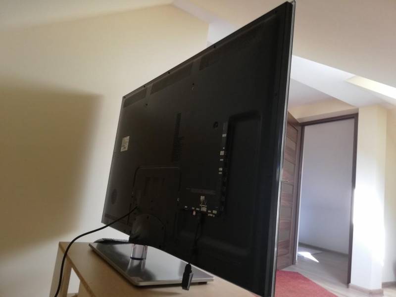 ox_sprzedam-telewizor-samsung-50
