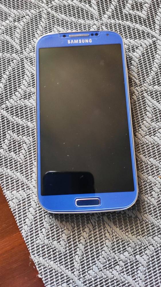 ox_samsung-galaxy-s-4-jak-nowy-dodatki