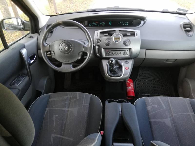 ox_renault-scenic-19d-2004r6-biegow-klima-tempomat