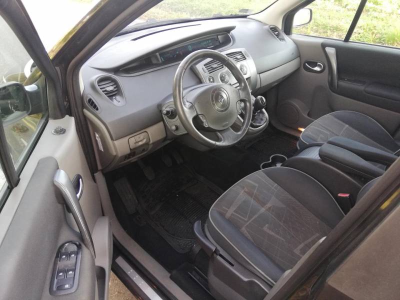 ox_renault-scenic-19d-2004r6-biegow-klima-tempomat