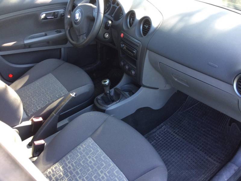 ox_seat-ibiza-12-benzyna-2009-rok-klima-75000-tys